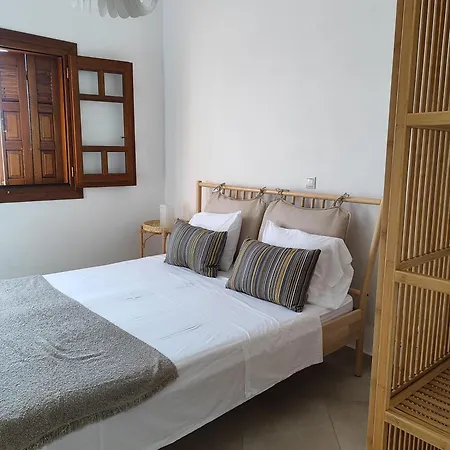 Private Beachfront House *