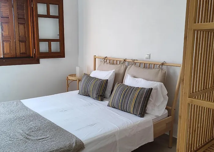 Private Beachfront House *